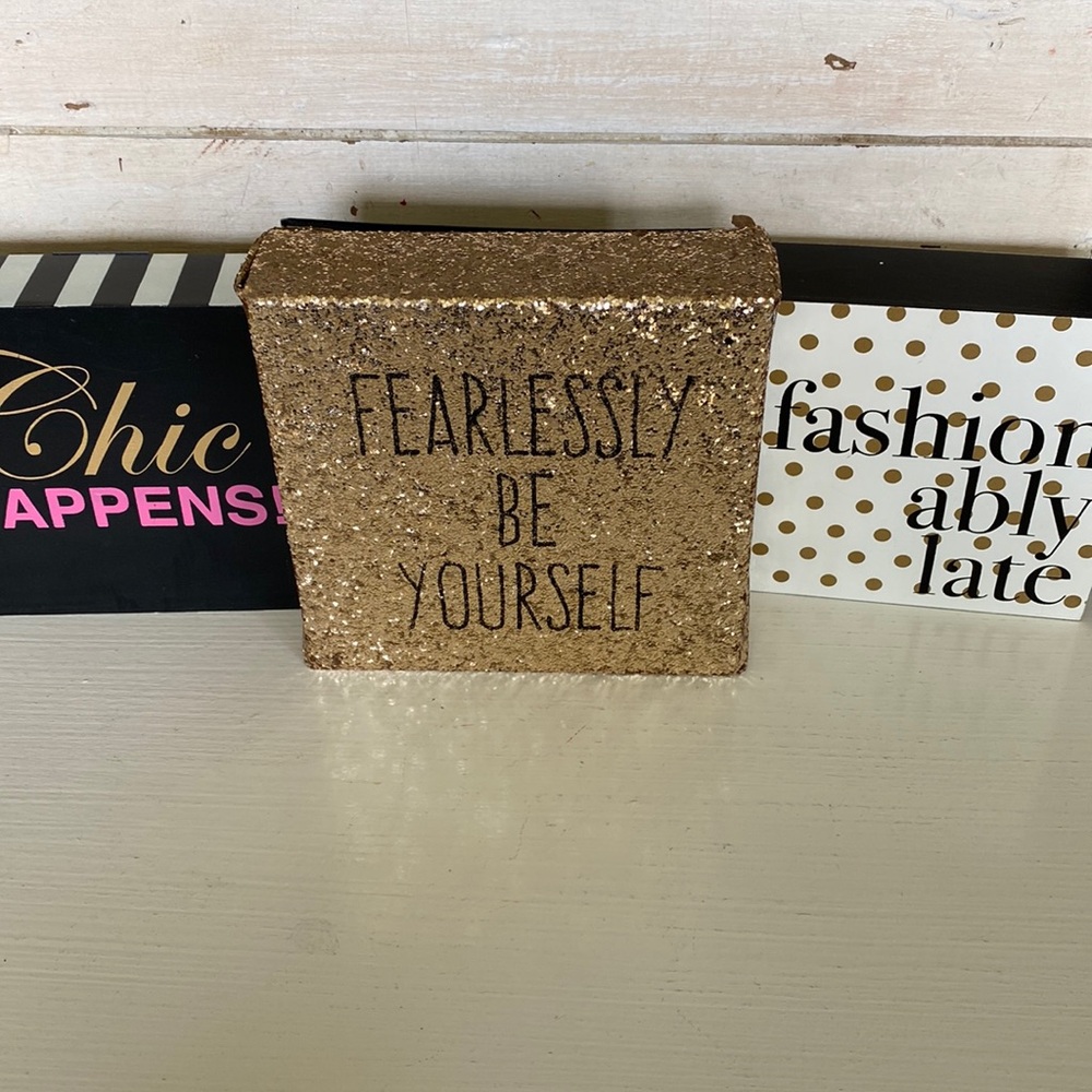 Set Of 3 Adorable Box Signs!